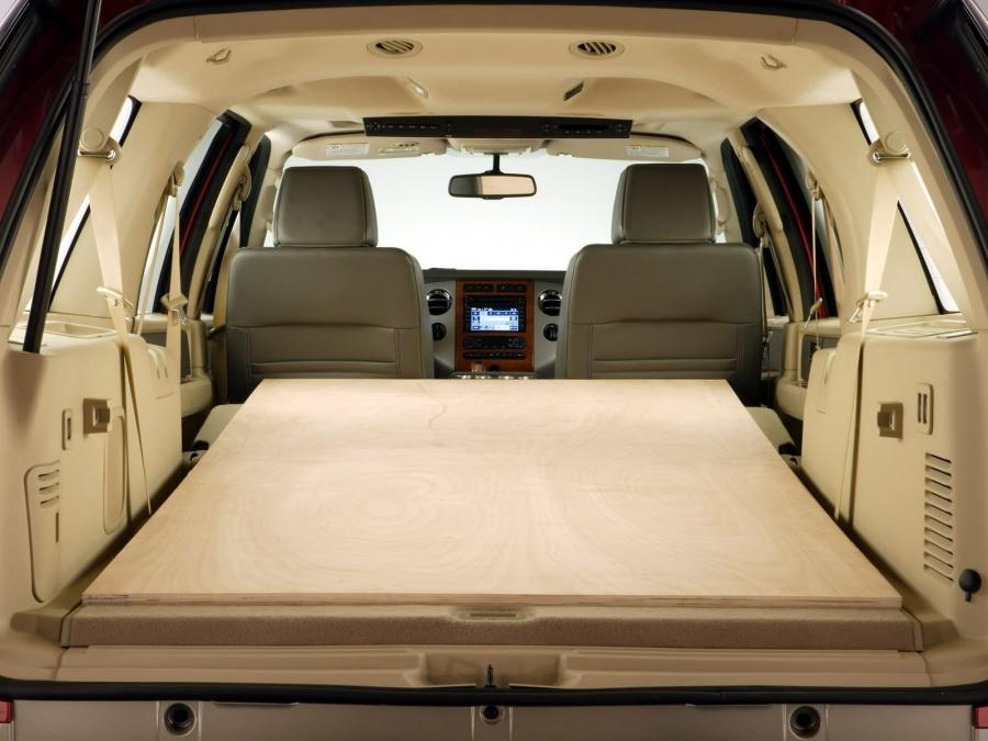  Ford Expedition EL Eddie Bauer 2007 года  (фото 19 из 50)